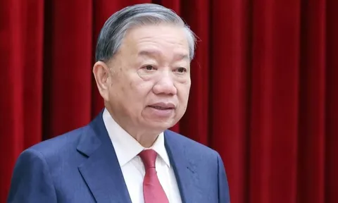 Bộ Chính trị kết luận mới về thực hiện mức cao nhất tăng trưởng 2025, tạo đà tăng trưởng 2 con số