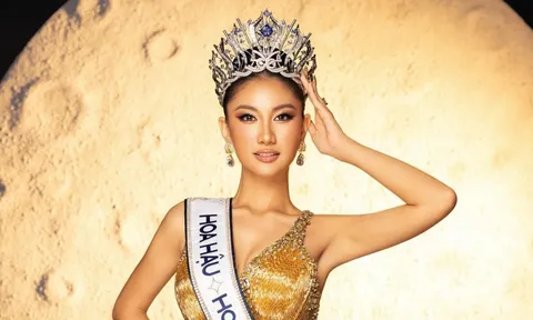 Miss Cosmo và Miss Charm diễn ra cuối năm tại Việt Nam