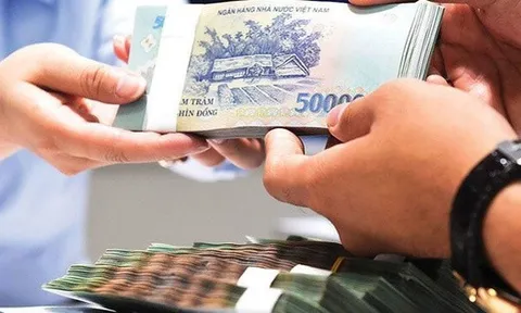 Đầu tháng 11, loạt ngân hàng VPBank, Techcombank, LPBank, PVcombank,... tăng lãi suất tiết kiệm