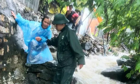 Khánh Hòa cảnh báo lũ khẩn cấp, địa phương tổ chức sơ tán dân vùng xung yếu