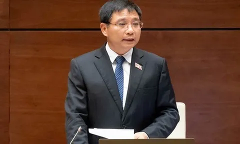 Người dân bị ép mua bảo hiểm khi vay vốn, Bộ trưởng Bộ Tài chính nói gì?