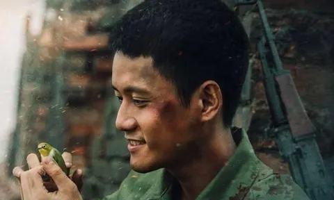 'Mưa đỏ' đạt 1 triệu lượt xem sau ngày đầu chiếu miễn phí