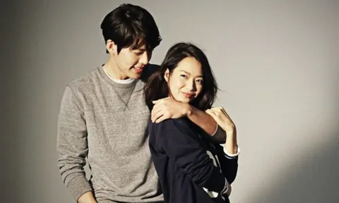 Kim Woo Bin cuối cùng cũng cưới Shin Min Ah sau 10 năm hò hẹn
