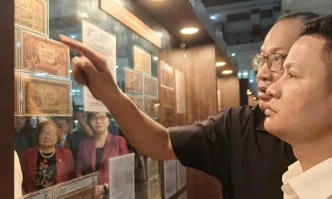 Lần đầu trưng bày quy mô lớn bộ sưu tập tiền Việt Nam
