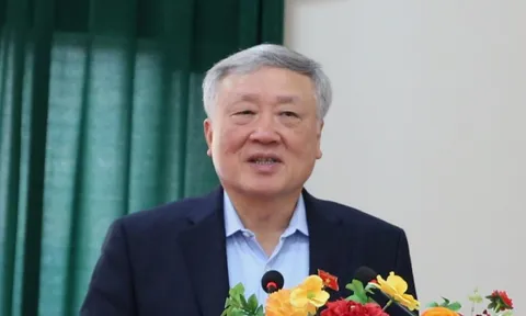 Phó thủ tướng Nguyễn Hòa Bình nói về tiền lương của cán bộ công chức và việc tăng lương năm 2026