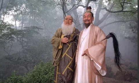 Kiếm hiệp Kim Dung: Người duy nhất biết rõ lai lịch Quỳ Hoa bảo điển và Tịch Tà kiếm pháp