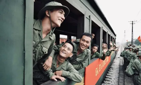 Tối nay, Mưa đỏ chiếu sớm trên kênh Truyền hình Quốc phòng lúc mấy giờ?