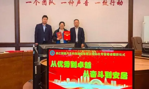 Công ty Trung Quốc gây sốt khi tặng nhà cho nhân viên để giữ chân lao động