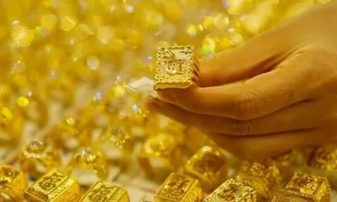 Chiều 25/12: Giá vàng nhẫn, vàng miếng giảm