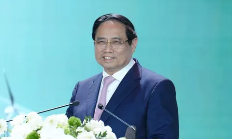 Thủ tướng: Bài học xương máu của ngành dầu khí là sống bằng nghề, không đầu tư ngoài ngành