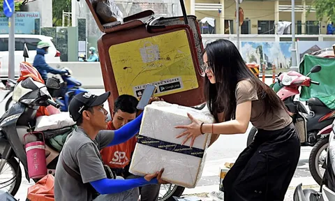 Thương mại điện tử Việt Nam: Nhiều chủ shop dưới 24 tuổi, lo ngại cạnh tranh từ hàng nước ngoài