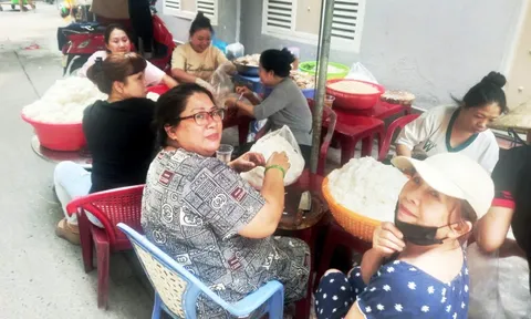 Hẻm nhỏ hào sảng, nghĩa tình ở TP.HCM