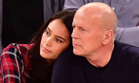 Vợ Bruce Willis nói bệnh sa sút trí tuệ của chồng làm mọi việc phức tạp hơn