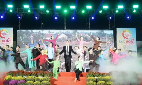Người dân xúc động xem show thực cảnh tái hiện làng hoa Sa Đéc trăm năm tuổi