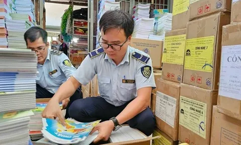 Tình trạng sách lậu vẫn diễn biến phức tạp, giải pháp nào ngăn chặn?