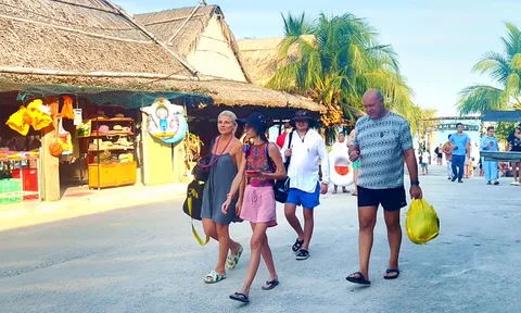 Vụ thu 60.000 đồng ở Chez Dugong: Phú Quốc yêu cầu bán voucher phải phù hợp, công khai giá