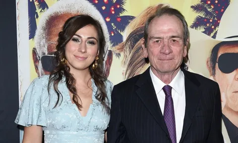 Con gái tài tử Tommy Lee Jones qua đời không rõ nguyên nhân