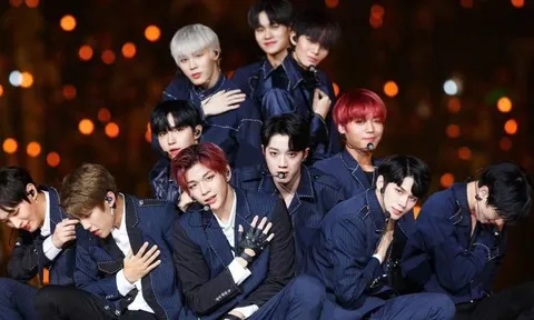 'Tân binh huyền thoại' Wanna One tái hợp sau 7 năm tan rã