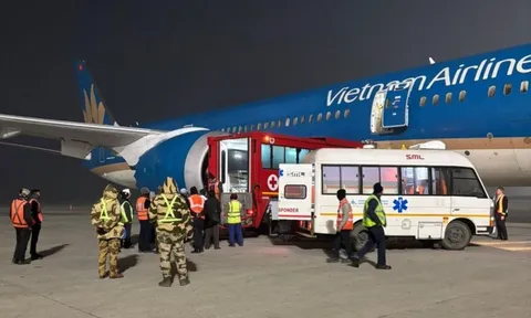 Máy bay Vietnam Airlines hạ cánh khẩn cấp tại Ấn Độ để cấp cứu hành khách