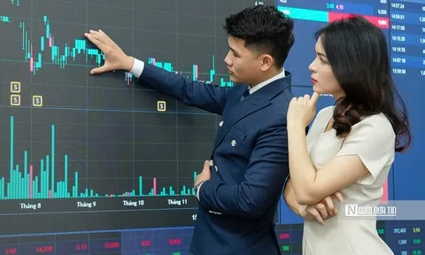VN-Index lập mốc cao mới, công ty chứng khoán cảnh báo hạn chế mua đuổi