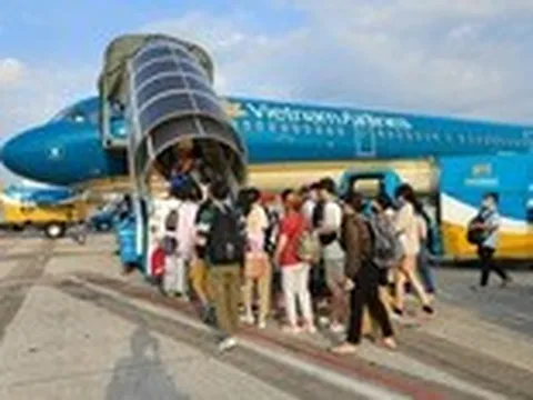 Vietnam Airlines Group mở bán 1,5 triệu vé máy bay dịp Tết Nguyên đán 2025