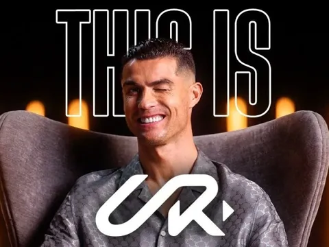 Kênh YouTube của Ronaldo lập kỷ lục