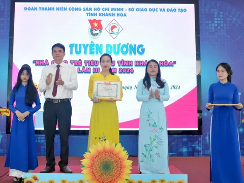 Khánh Hòa, Quảng Trị tuyên dương nhà giáo trẻ tiêu biểu