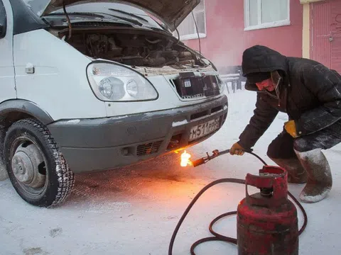 Đối tác VinFast khoe pin Natri đời mới, chịu lạnh cực tốt: Băng giá như Siberia vẫn hoạt động bình thường