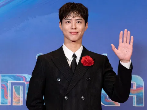 Park Bo Gum, RIIZE cùng loạt sao Hàn đổ bộ thảm đỏ MAMA 2024 ở Mỹ