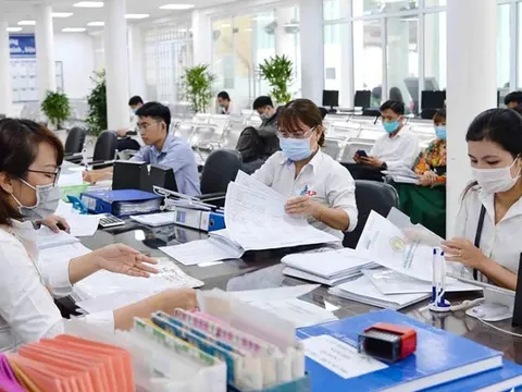 Tinh giản bộ máy hành chính: Dỡ miếu thì dễ, tống thần thì khó