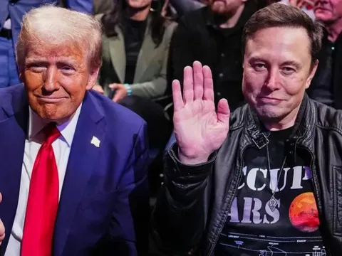 Mẹ Elon Musk tiết lộ tình bạn giữa tỷ phú và ông Trump