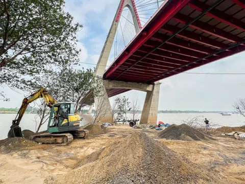 Hà Nội trình phương án lấy nước sông Hồng 'cứu' sông Tô Lịch