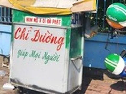 Lòng người mở ra những lối thoát kẹt xe