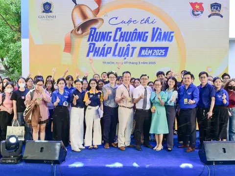 'Đấu trí' kiến thức pháp luật cùng sinh viên GDU