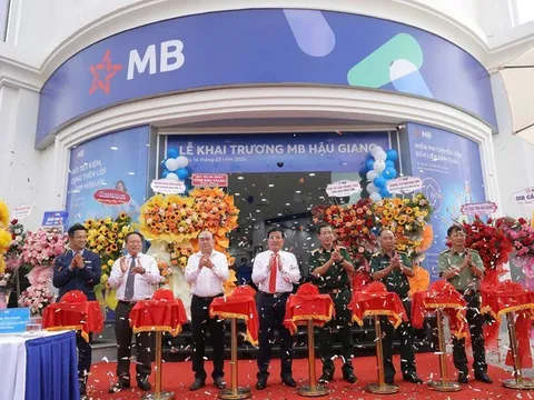 MB khai trương chi nhánh Hậu Giang, thúc đẩy tài chính số tại Đồng bằng sông Cửu Long