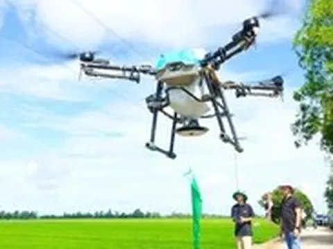 Bộ Quốc phòng đề xuất cấm người có nồng độ cồn 'lái' drone