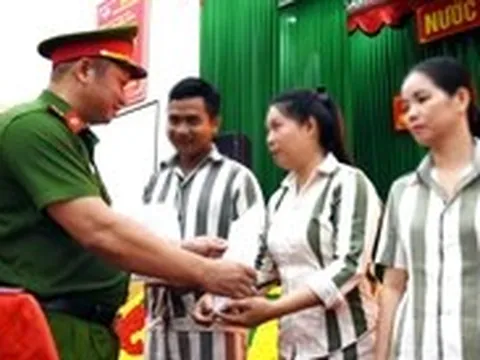 Trại giam Xuân Lộc công bố quyết định đặc xá cho 206 phạm nhân