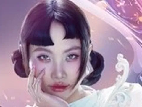 Phương Mỹ Chi là 1 trong 10 Em xinh say hi đầu tiên; Giọng ca I Kissed a Girl qua đời ở tuổi 66