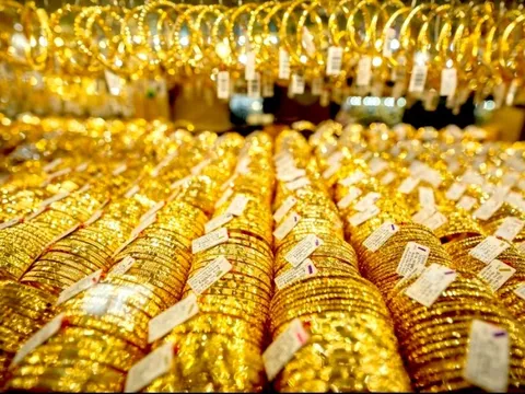 Giá vàng thế giới giảm đột ngột