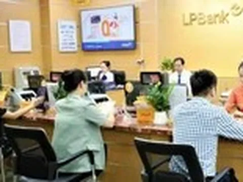 Lộ diện ngân hàng ‘cắt’ cả nghìn nhân sự