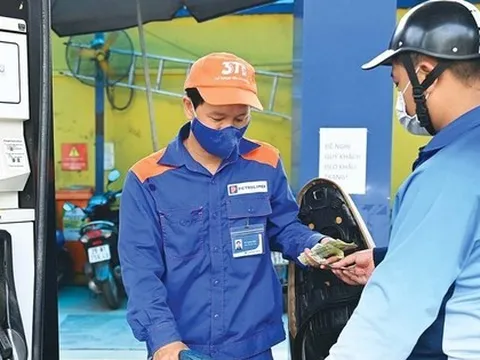 Giảm giá xăng dầu sau kỳ nghỉ lễ?