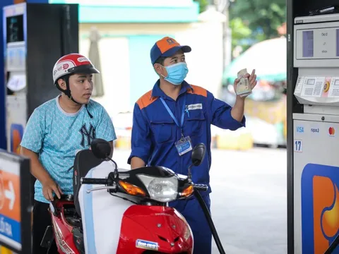 Đề xuất chuyển quyền công bố giá xăng dầu về doanh nghiệp
