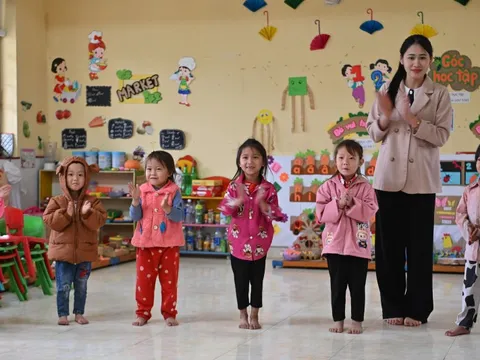 'Cùng em khôn lớn' – Hành trình ươm mầm hy vọng nơi miền biên giới