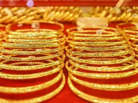 Chiều 5/5: Giá vàng SJC và vàng nhẫn đồng loạt lao dốc