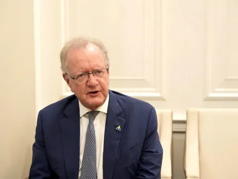 GS. John A. Quelch khuyến nghị những yếu tố cốt lõi để ngân hàng Việt vươn ra toàn cầu