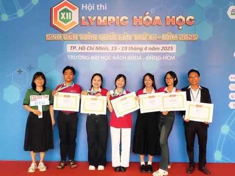 Sinh viên ĐH Duy Tân giành các giải thưởng cao nhất tại Olympic Hóa học Toàn quốc 2025