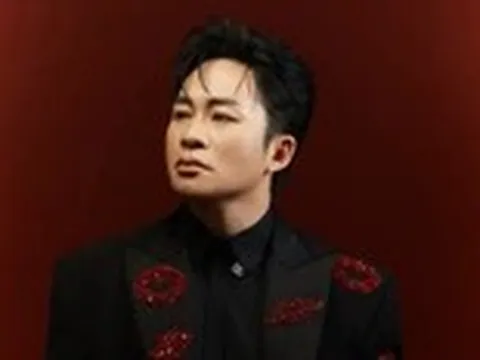 Tùng Dương có đang dễ dãi không?