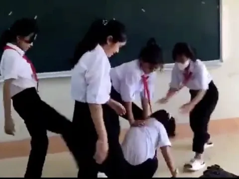 Bộ GD&ĐT giảm hình thức kỷ luật học sinh, coi chừng 'nhờn thuốc'