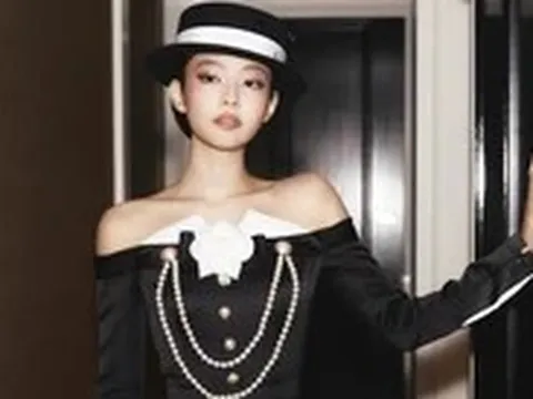 Nghệ sĩ K-pop thống trị thương hiệu xa xỉ: Đo thần tượng bằng giá trị thời trang?