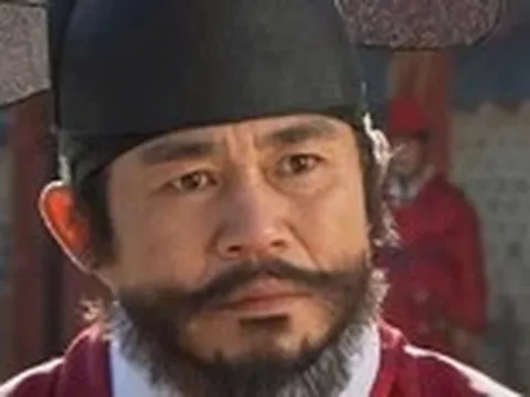 Cắm chốt cả đêm đợi Anh trai say hi, Diễn viên Thần y Heo Jun qua đời